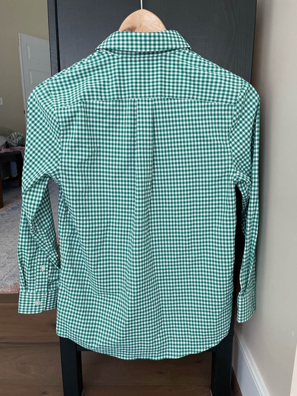 Vineyard Vines Green Gingham Button-Down Performance Shirt - Boy’s small (8-10) - Picture 2 of 5